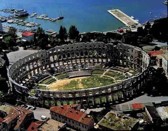 Old Town Uspon Apartment Pula Exterior photo